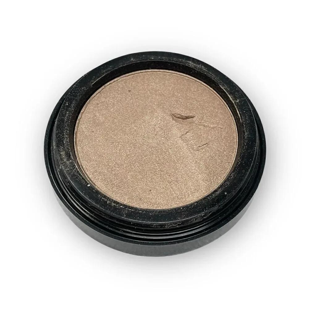 Bobbi Brown Shimmer Wash Eye Shadow Gilt 28 .09 oz 2.6 g